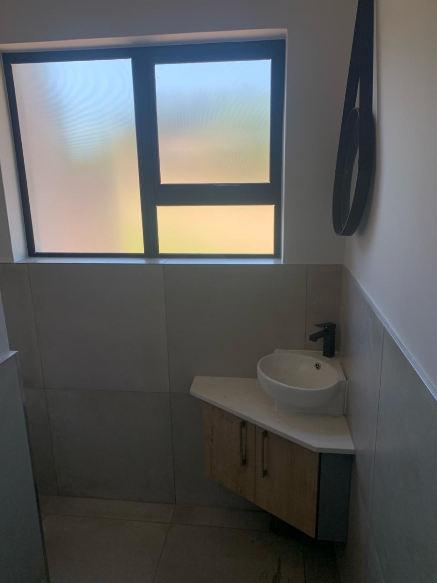 3 Bedroom Property for Sale in The Islands Estates North West